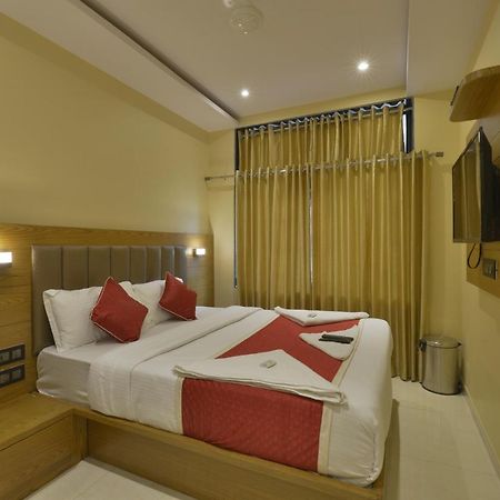 Hotel Residency Park Мумбаи Экстерьер фото