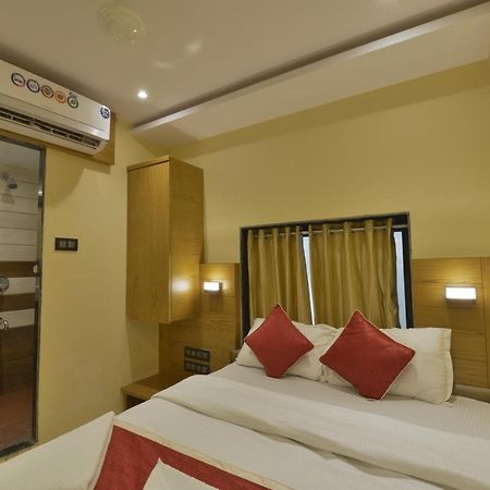 Hotel Residency Park Мумбаи Экстерьер фото
