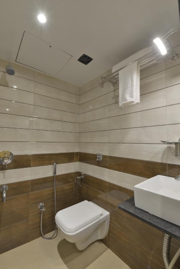 Hotel Residency Park Мумбаи Экстерьер фото