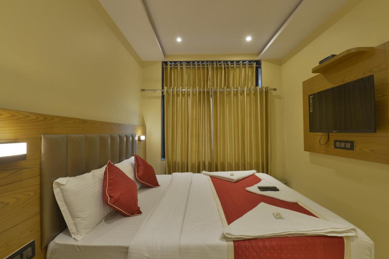 Hotel Residency Park Мумбаи Экстерьер фото