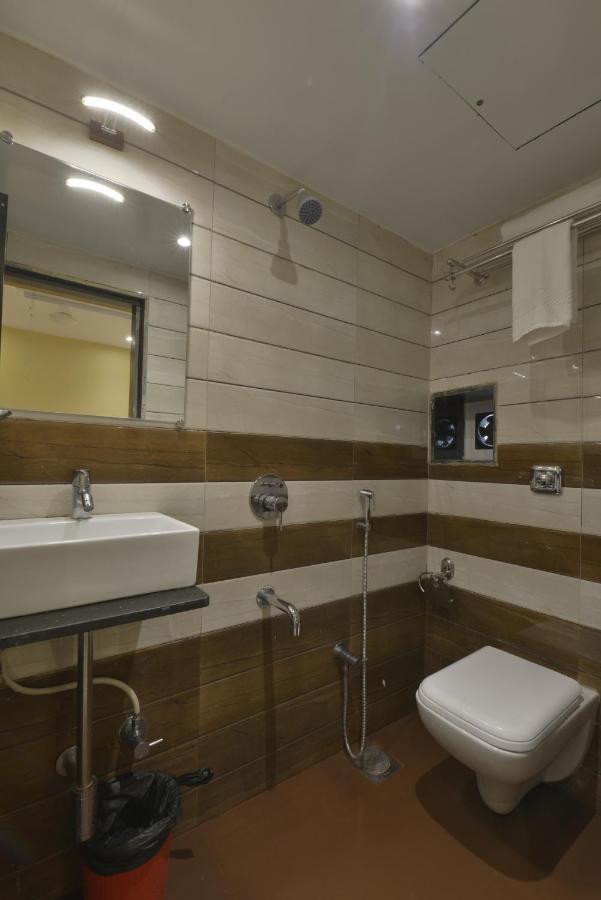 Hotel Residency Park Мумбаи Экстерьер фото