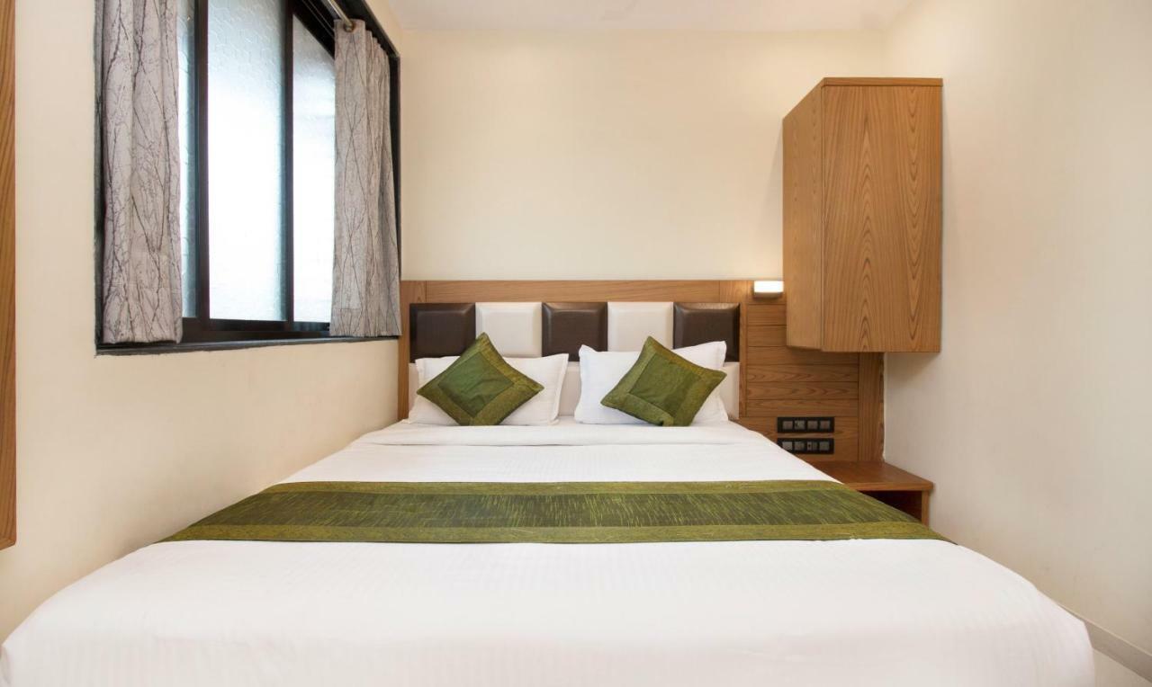 Hotel Residency Park Мумбаи Экстерьер фото