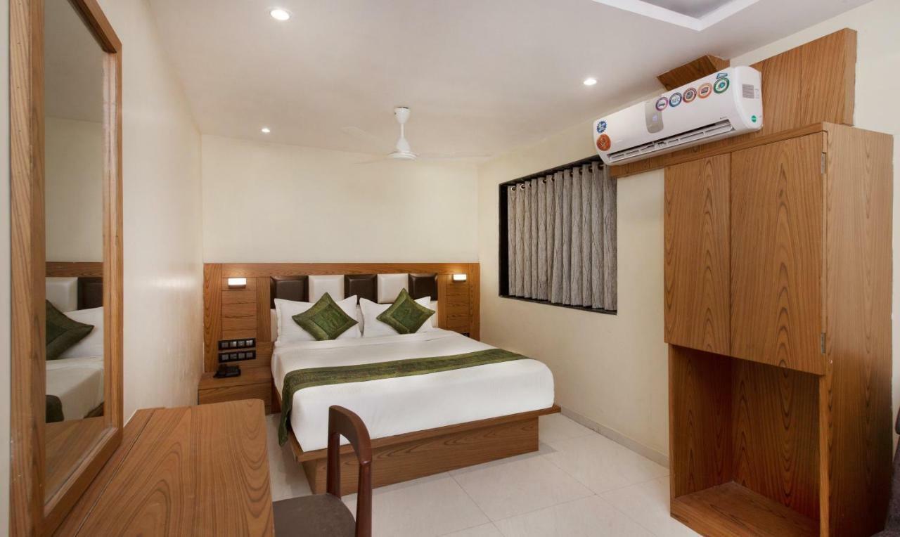 Hotel Residency Park Мумбаи Экстерьер фото